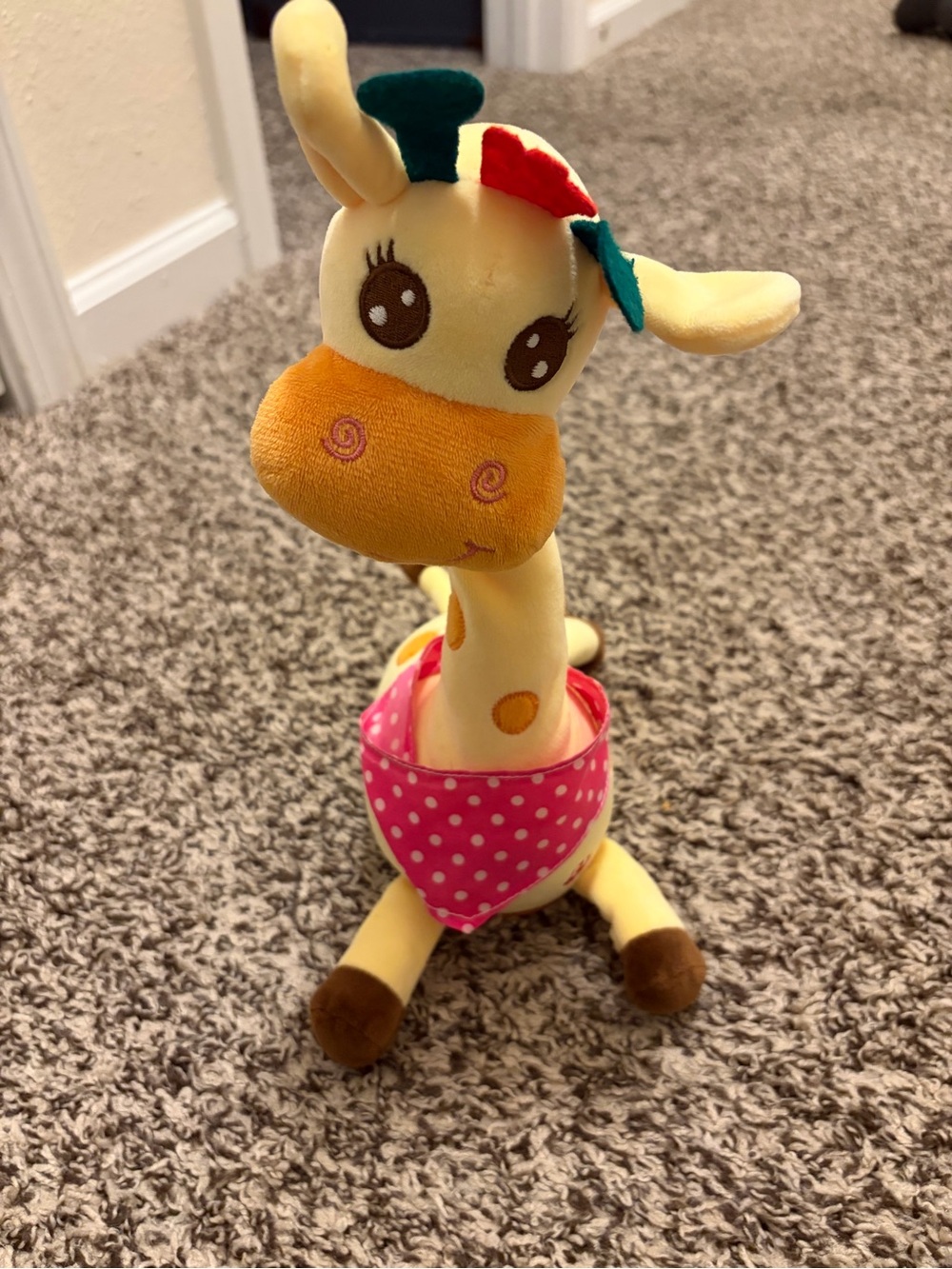 Singing Dancing Giraffe Plush Toy, Swaying Musical Stuffed Animal for Kids